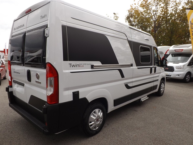 Adria Twin 600 Spb Family Plus