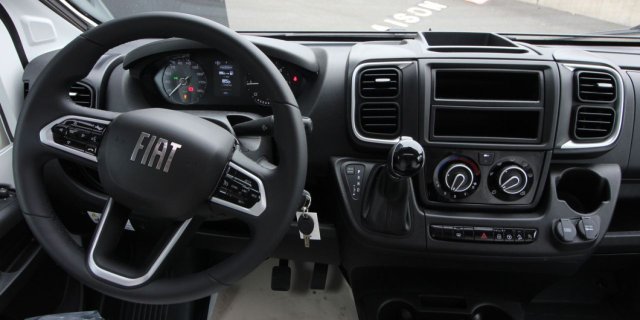 Adria Matrix Plus 670 DC - Photo 1
