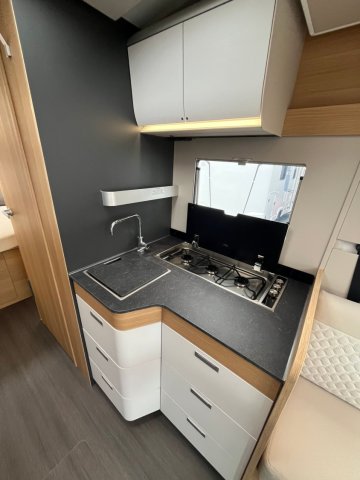 Adria Matrix Plus 670 DC - Photo 3