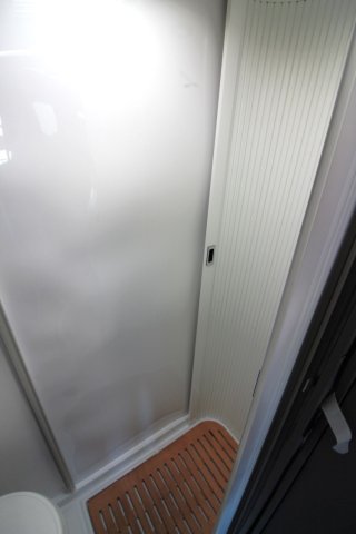 Challenger 150 X150 - Photo 19