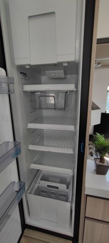 Adria Compact DL Axess 