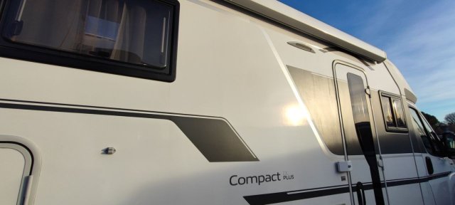 Adria Compact DL Plus 