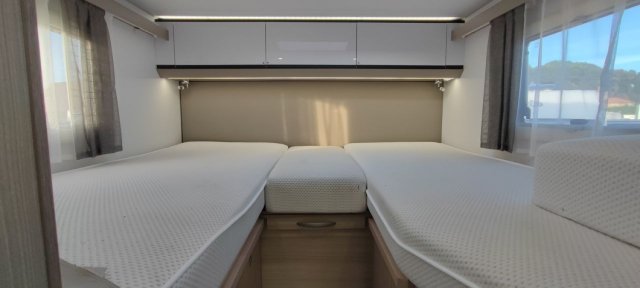 Adria Compact DL Plus 