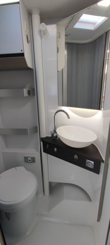 Adria Compact DL Plus 