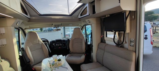 Adria Compact DL Plus 