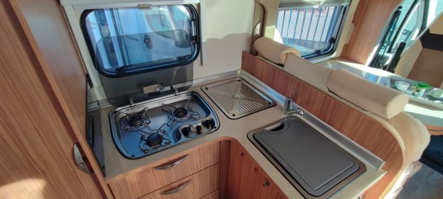 Burstner Ixeo IT 664 - Photo 18