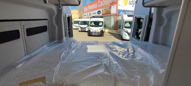 Burstner Lineo C 550 BLACK FOREST 