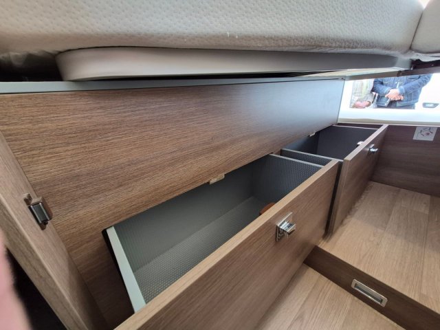 Campereve Magellan 746 Limited - Photo 24