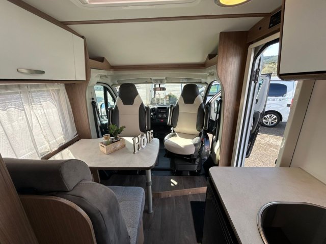 Carado V 337 Edition 15 V337 