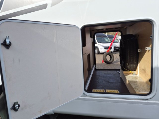 Carado V 337 Edition 15 V337 