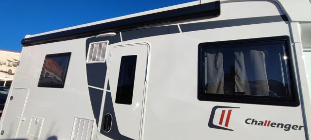 Challenger 380 Break Edition 