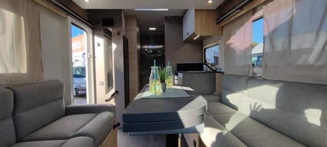 Challenger 380 Break Edition 