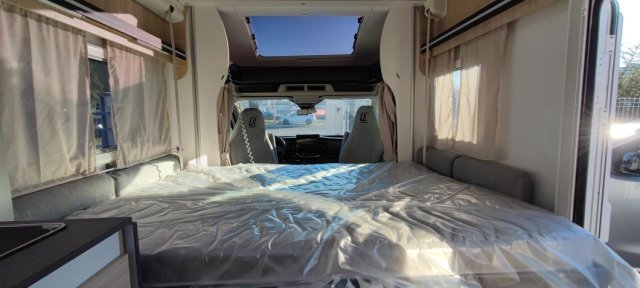 Challenger 380 Break Edition 