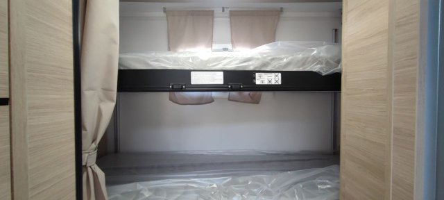 Challenger 380 Break Edition 