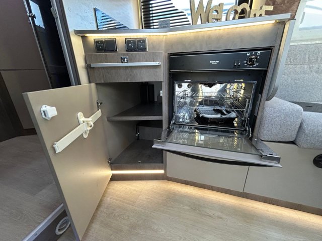 Challenger Graphite 380 