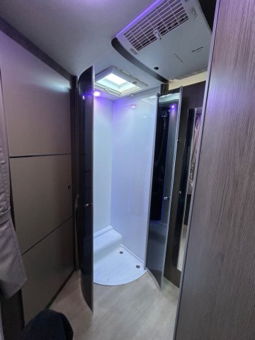 Challenger Graphite 380 