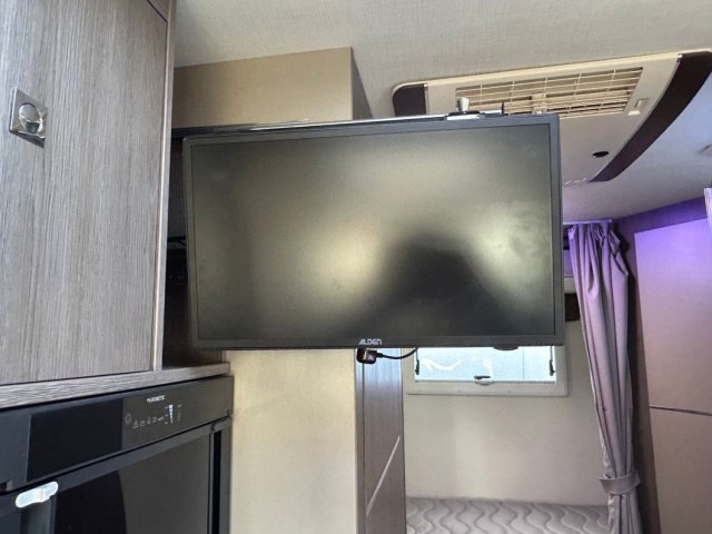 Challenger Graphite 380 