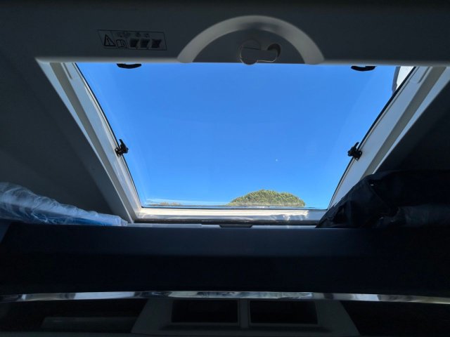 Challenger Graphite 380 