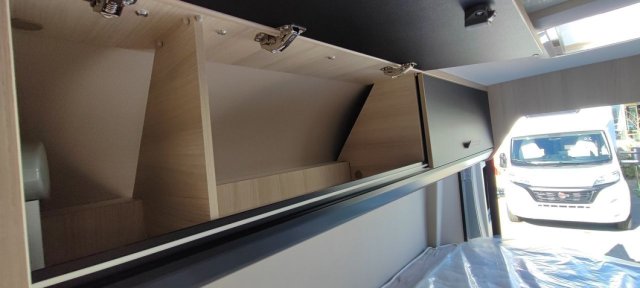 Challenger V210 Sport Edition