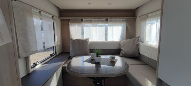 Burstner Premio Plus 410 TS - Photo 8