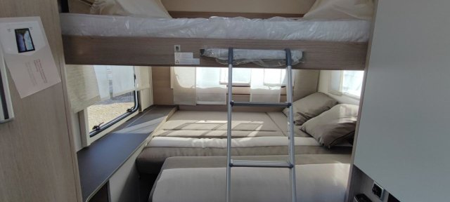 Burstner Premio Plus 410 TS - Photo 9