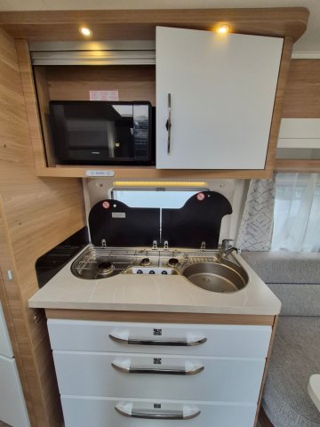 Hobby De Luxe 495 WFB - Photo 11