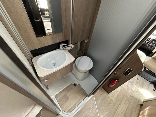 Bavaria Initial I650C Class i 650c - Photo 6