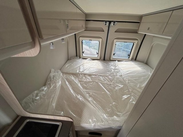 Burstner Campeo C 600 active toit relevable - Photo 6