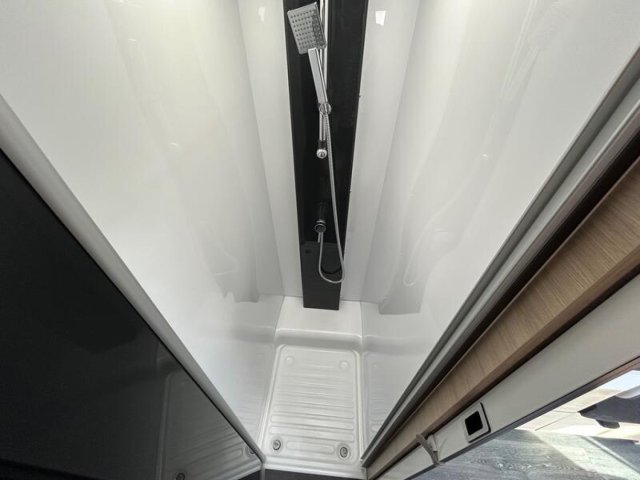 Challenger 250 Start Edition - Photo 9