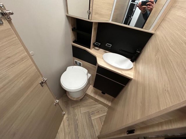 Challenger 384 Etape Edition - Photo 11