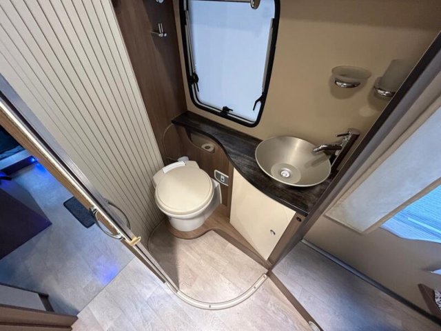 Challenger Birthday 398 EB - Photo 8