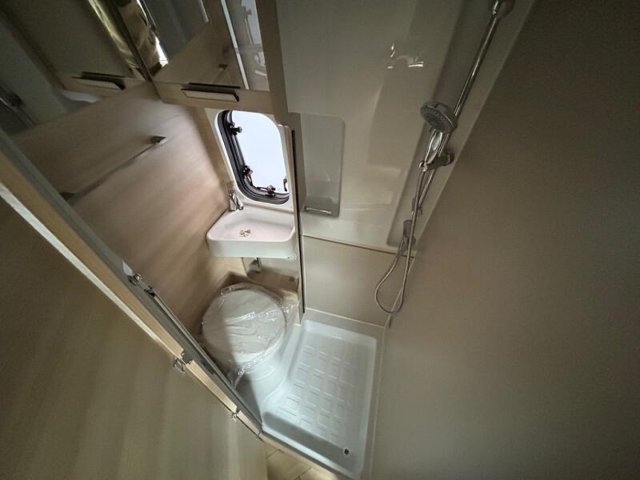 Challenger V114 Sport Edition bva 2026 - Photo 9