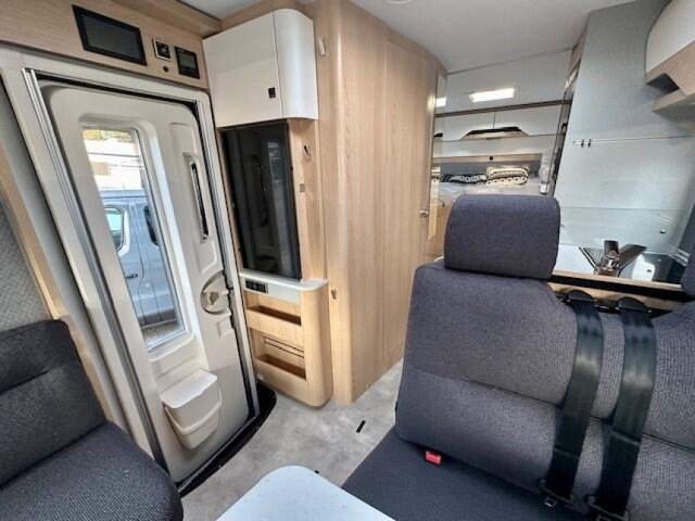 Hymer Classe-B ModernComfort I 600 bmc-i black line 2025 - Photo 5