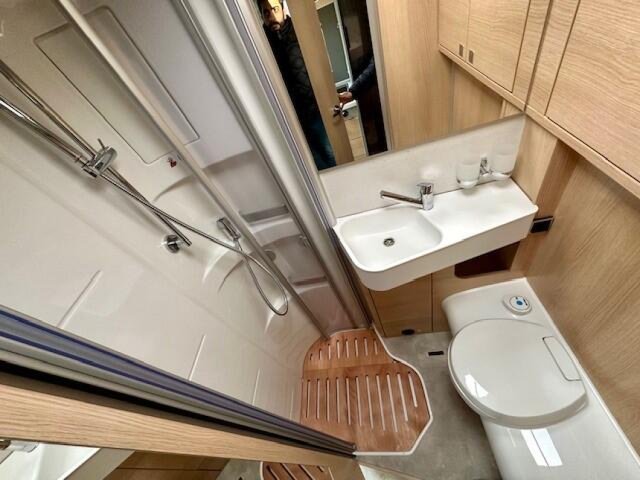 Hymer Classe-B ModernComfort I 600 bmc-i black line 2025 - Photo 8