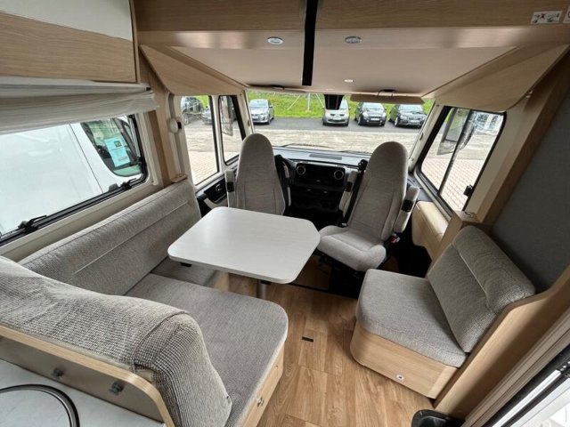 Hymer Classe-B ModernComfort I 680 bmc-i - Photo 2