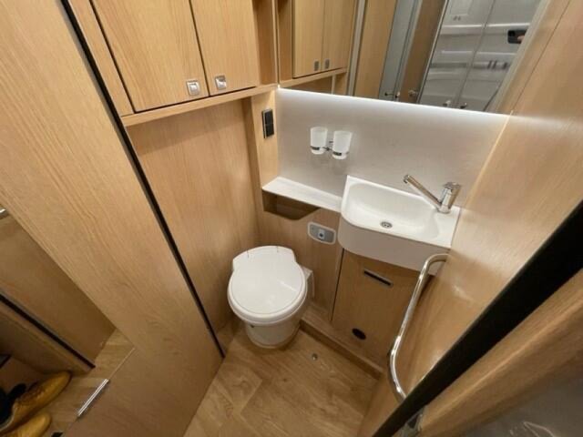 Hymer Classe-B ModernComfort I 680 bmc-i 2024 - Photo 8