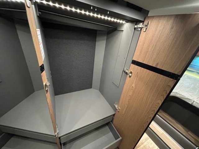 Niesmann+Bischoff Arto 88 E 88e - Photo 9