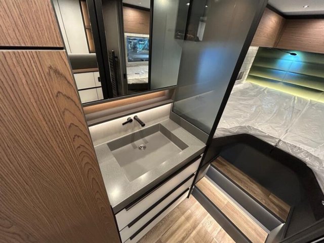 Niesmann+Bischoff Arto 88 E 88e - Photo 12