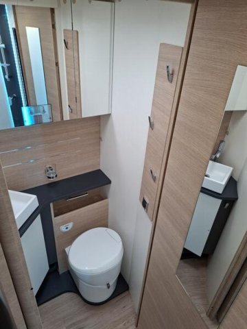 Rapido 8066 DF - Photo 9