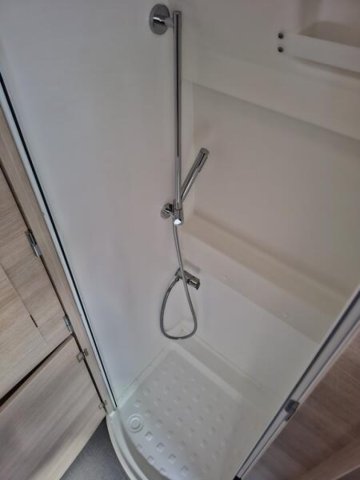 Rapido Van V55 modèle 2025 - Photo 9