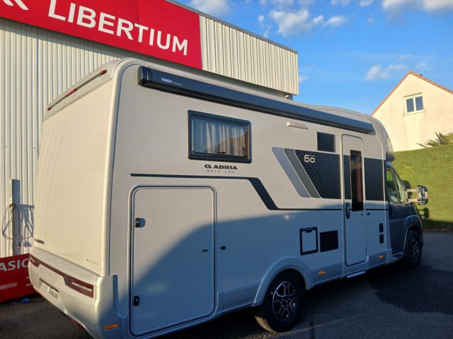 Adria Matrix 650 DL 60Y 60 ANS - Photo 2