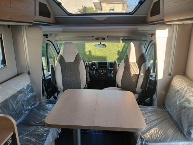 Adria Matrix 650 DL 60Y 60 ANS - Photo 9