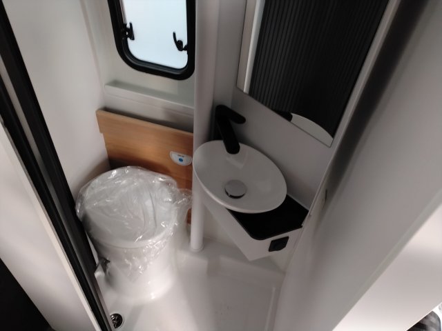 Adria Twin 640 SGX PTR 60 ANS - Photo 7