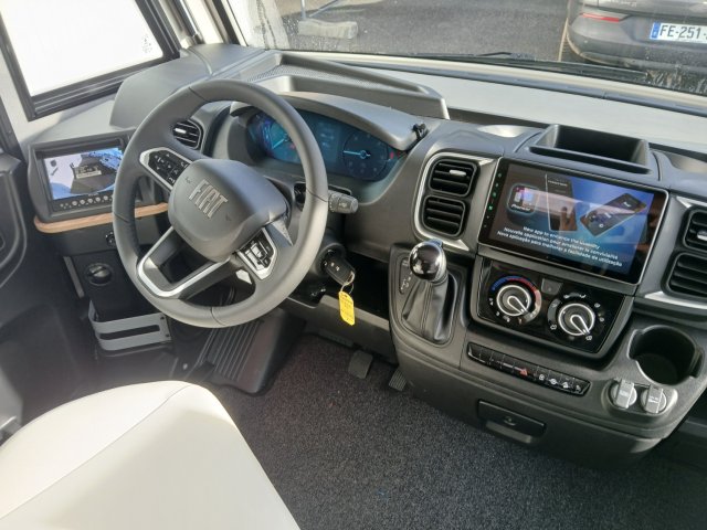 Bavaria Initial I740FC Nomade - Photo 8