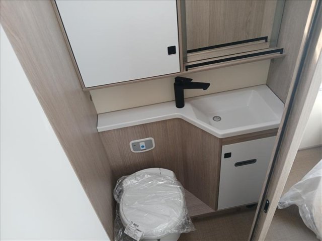 Burstner Lyseo Time Skyline T 732 - Photo 5