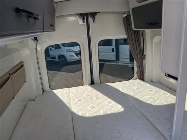 Font Vendome Forty Van FORTYVAN 4X4 - Photo 4