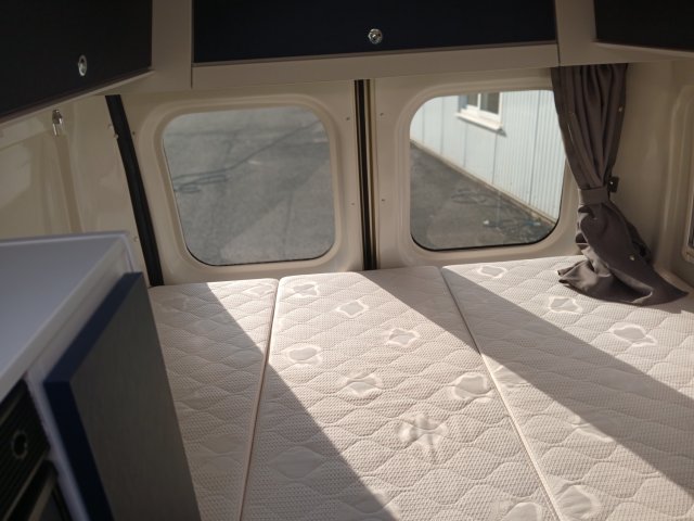 Font Vendome Leader Van - Photo 5