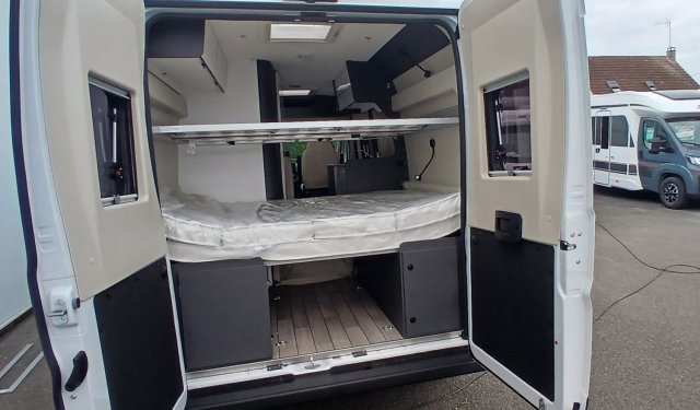 Mc Louis Menfys Van 3 Maxi NEXT - Photo 2