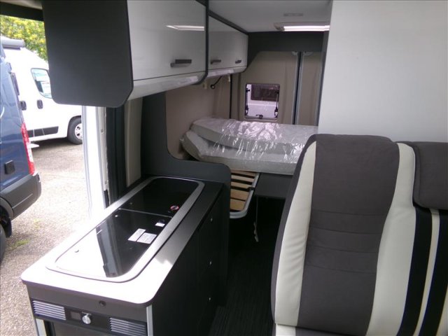 Mc Louis Menfys Van 4 S-Line 4C SLINE - Photo 4