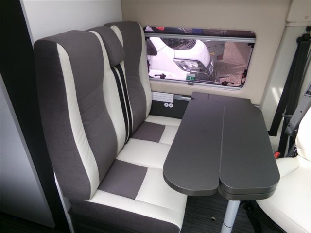 Mc Louis Menfys Van 4 S-Line 4C SLINE - Photo 7